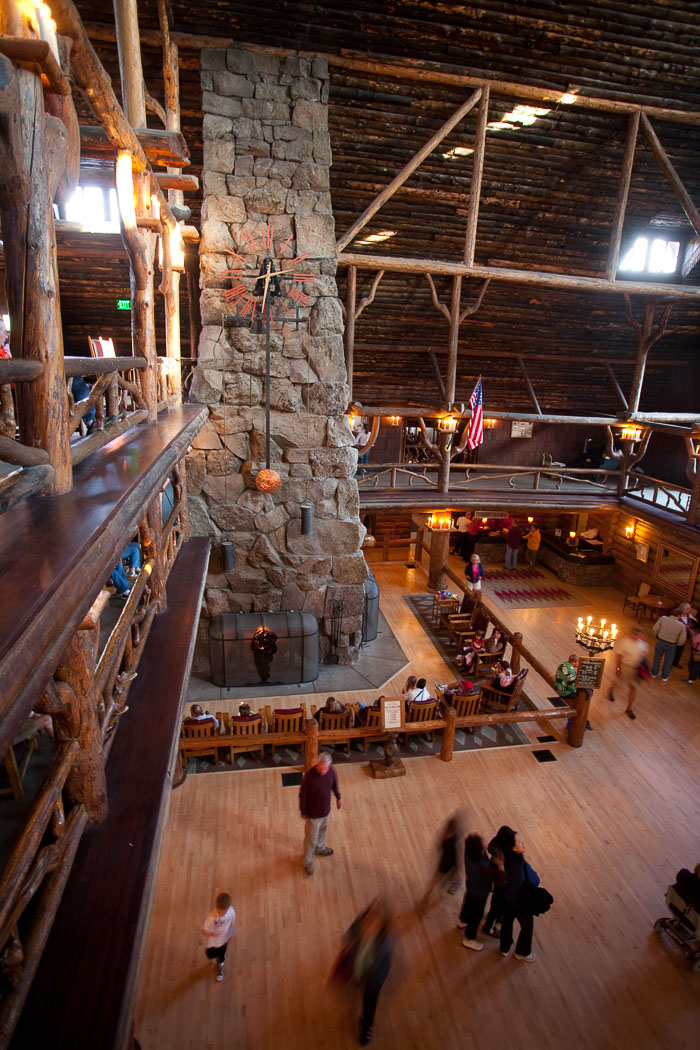 Yellowstone - Old Faithful Inn Yellowstone - Old Faithful Inn