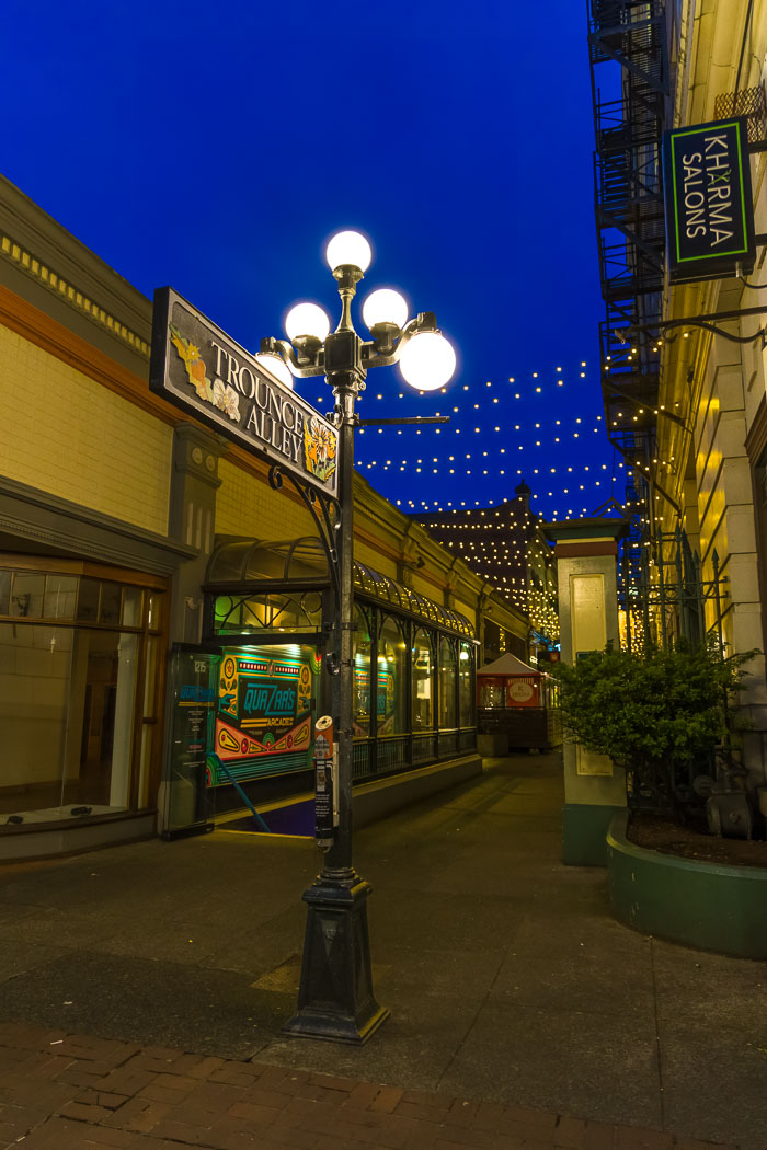 Victoria After Dark