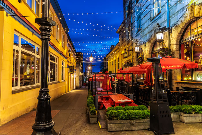 Victoria After Dark